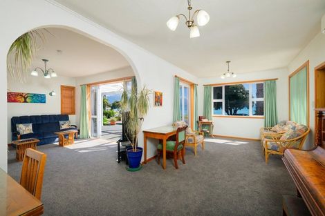 Photo of property in 218 Esplanade, Kaikoura, 7300