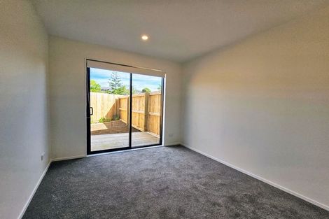 Photo of property in 25c Jandell Crescent, Bucklands Beach, Auckland, 2014