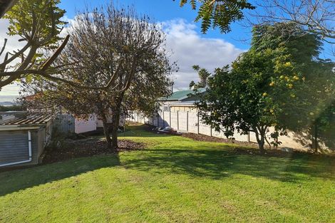 Photo of property in 11 Mona Avenue, Mangere Bridge, Auckland, 2022