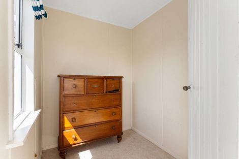 Photo of property in 28 Drake Street, Waikawa Beach, Levin, 5573