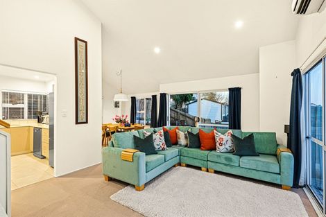 Photo of property in 3/63 College Road, Northcote, Auckland, 0627