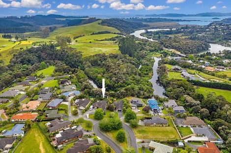 Photo of property in 26 Halyard Loop, Haruru, 0204