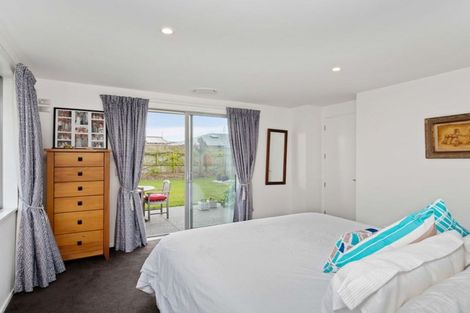 Photo of property in 48 Blue Gum Place, New Brighton, Christchurch, 8083