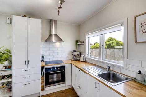 Photo of property in 11 Magdalen Crescent, Pirimai, Napier, 4112