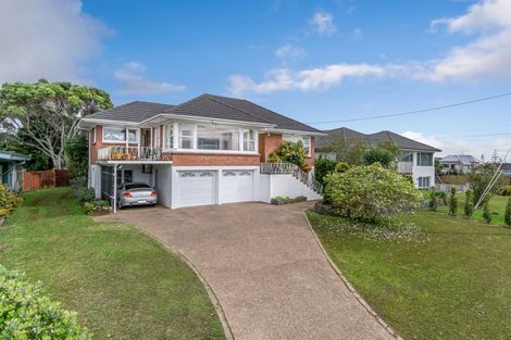 Photo of property in 314 East Coast Road, Forrest Hill, Auckland, 0620