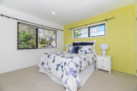 Photo of property in 6 Exmouth Road, Northcote, Auckland, 0627