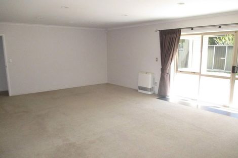 Photo of property in 27 Whitney Place, Rototuna North, Hamilton, 3210