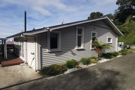 Photo of property in 53 Shakespeare Road, Bluff Hill, Napier, 4110