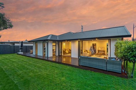 Photo of property in 10 Guilder Drive, Prebbleton, 7604