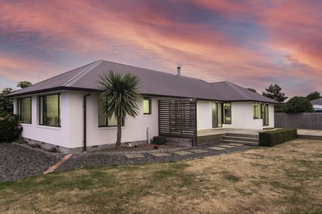 Photo of property in 10 Epping Place, Burnside, Christchurch, 8053