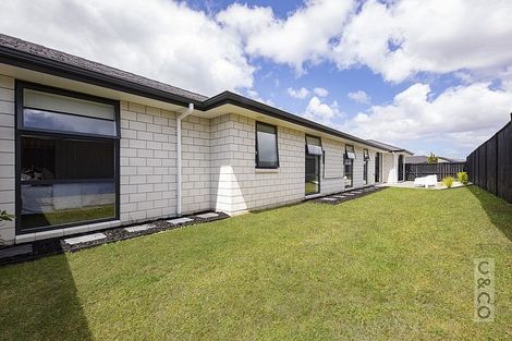 Photo of property in 14 Kelly Road, Riverhead, 0820