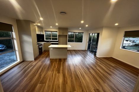 Photo of property in 1/7 Yarra Place, Botany Downs, Auckland, 2010