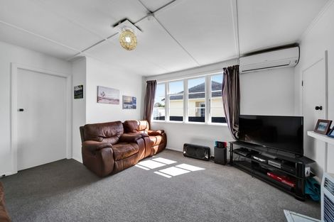 Photo of property in 10 Laurent Vc Street, Hawera, 4610