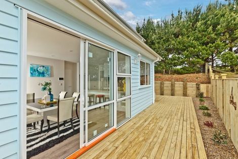 Photo of property in 48 Resolution Drive, Gulf Harbour, Whangaparaoa, 0930