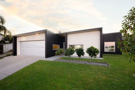 Photo of property in 6 Kingston Court, Flagstaff, Hamilton, 3210