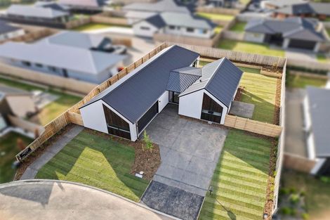 Photo of property in 12 Alex Place, Rolleston, 7614