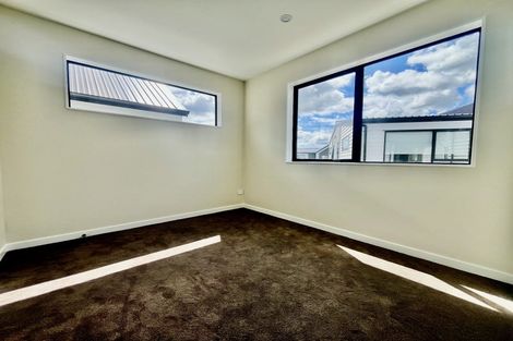 Photo of property in 6 Babos Avenue, Kumeu, 0810
