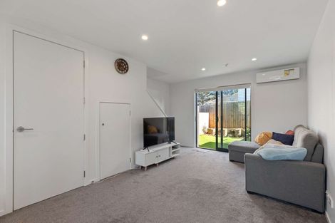 Photo of property in 6/102 Millbrook Road, Sunnyvale, Auckland, 0612