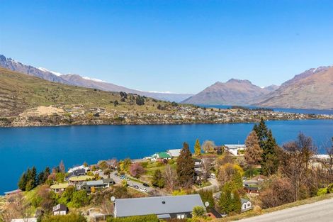 Photo of property in 13 Golden Terrace, Queenstown, 9300