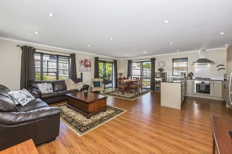 Photo of property in 6 Maylee Crescent, Gulf Harbour, Whangaparaoa, 0930
