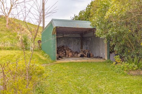 Photo of property in 447 Hinemoa Valley Road, Kaitawa, Pahiatua, 4981