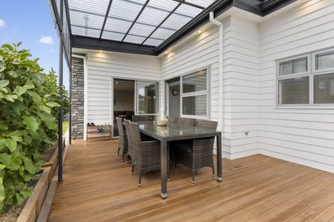 Photo of property in 16 Freedom Drive, Kelvin Grove, Palmerston North, 4414