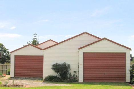 Photo of property in 1179 Papamoa Beach Road, Papamoa Beach, Papamoa, 3118