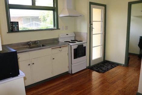 Photo of property in 9 Mcdonald Place, Awapuni, Palmerston North, 4412