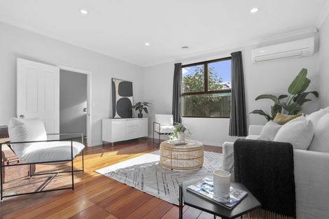 Photo of property in 294 West Coast Road, Glen Eden, Auckland, 0602