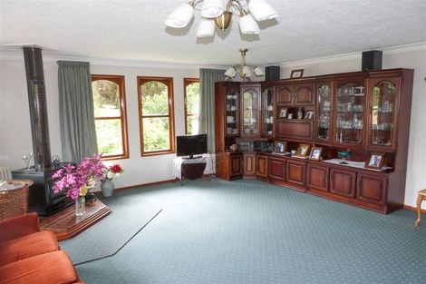 Photo of property in 339 Oteramika Road, Seaward Bush, Invercargill, 9871