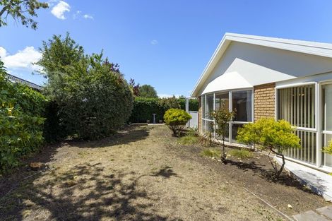 Photo of property in 166 Queenspark Drive, Parklands, Christchurch, 8083