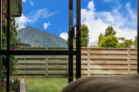 Photo of property in 8 Quinnat Street, Albert Town, Wanaka, 9305