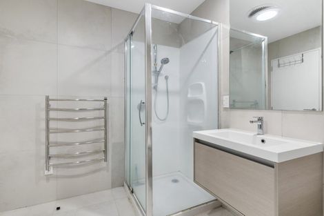 Photo of property in 16 Rorida Lane, Flat Bush, Auckland, 2019