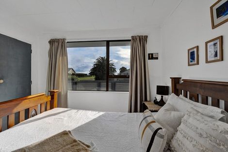 Photo of property in 73 Hume Street, Waitara, 4320