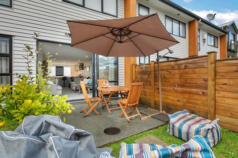 Photo of property in 136 Hobsonville Road, Hobsonville, Auckland, 0618