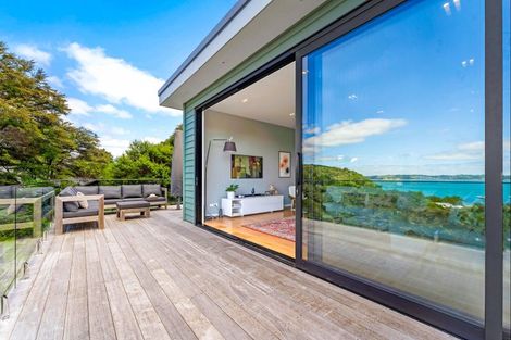 Photo of property in 34 Whitmore Road, Tawharanui Peninsula, Matakana, 0986