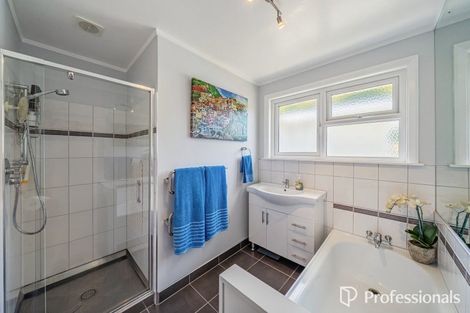Photo of property in 14 Bushey Way, Maungaraki, Lower Hutt, 5010