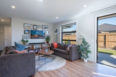 Photo of property in 5 Esher Lane, Richmond, 7020