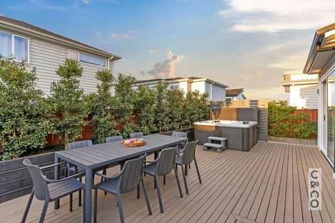 Photo of property in 37 Nobilo Road, Kumeu, 0810