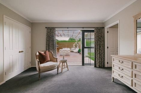 Photo of property in 20 Abby Road, Fitzherbert, Palmerston North, 4410