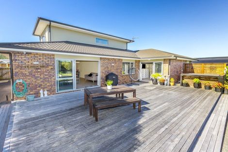 Photo of property in 118 Kirton Drive, Riverstone Terraces, Upper Hutt, 5018