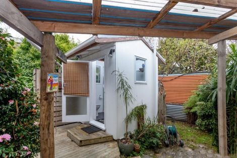 Photo of property in 10 Widdison Place, Whangamata, 3691