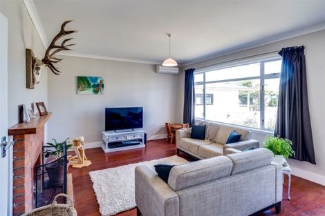 Photo of property in 20 Petane Road, Bay View, Napier, 4104