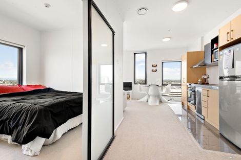 Photo of property in Twin Towers, 811/17 Putney Way, Manukau, Auckland, 2104