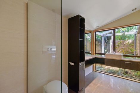 Photo of property in 121 Kennedys Bush Road, Halswell, Christchurch, 8025