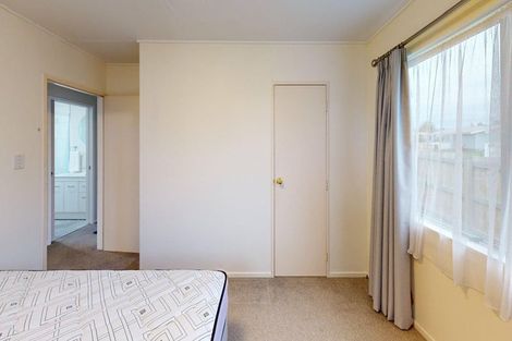 Photo of property in 2 Newton Place, Westbrook, Palmerston North, 4412