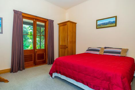 Photo of property in 1 Macdonald Street, Geraldine, 7930