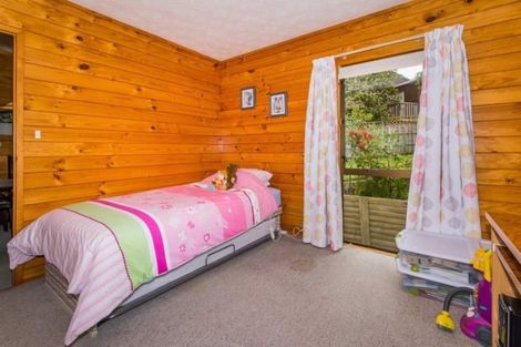 Photo of property in 100 Nigel Road, Browns Bay, Auckland, 0630