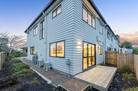 Photo of property in 29d Mackenzie Street, Te Atatu South, Auckland, 0610