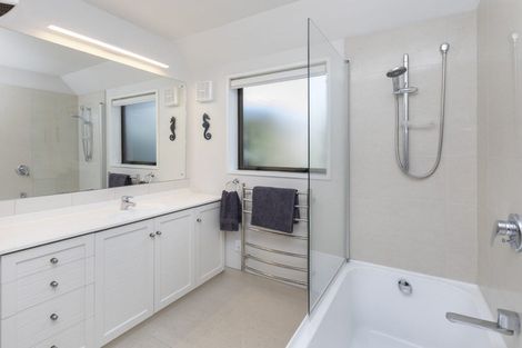 Photo of property in 7 Tripp Place, Ilam, Christchurch, 8041